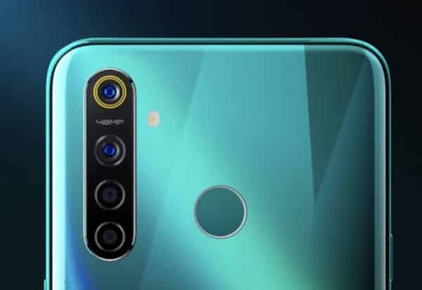 كاميرات Realme Q الخلفية