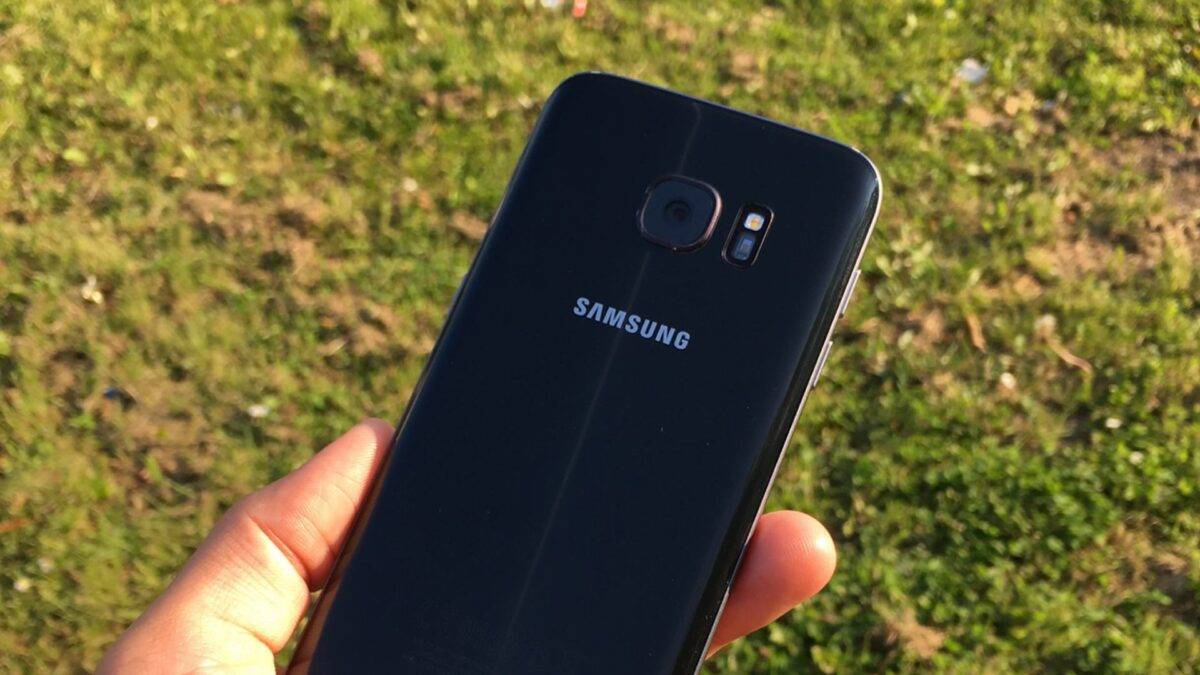 كاميرا Samsung Galaxy S7 الخلفية