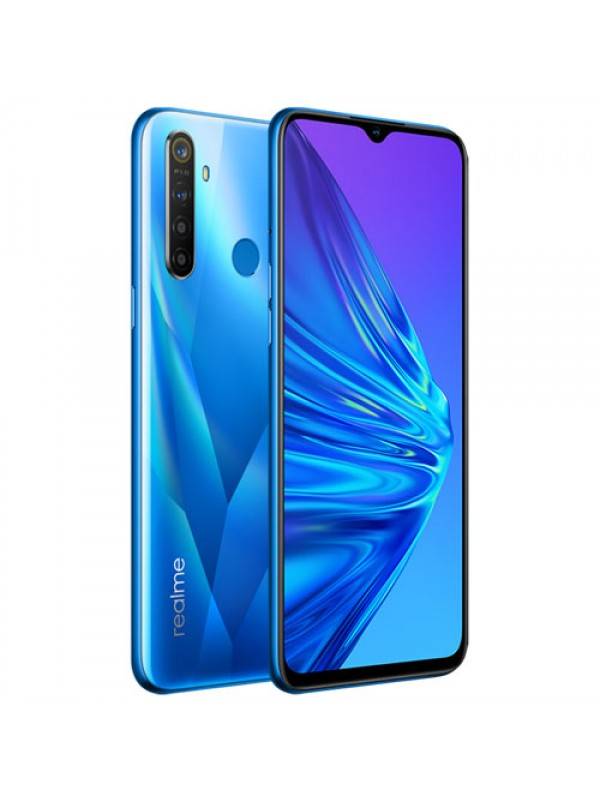 Realme 5 باللون الأزرق
