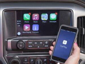 طريقة ربط الهاتف بالسيارة Carplay AndroidAuto